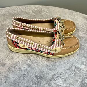 Sperry Tan and Cream Boat Shoes with Nautical Elegance